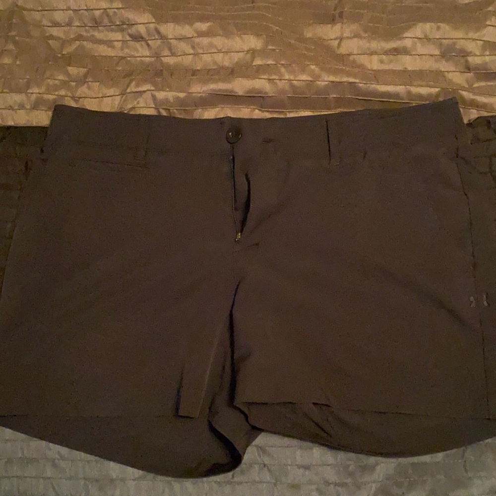Under Armour golf shorts